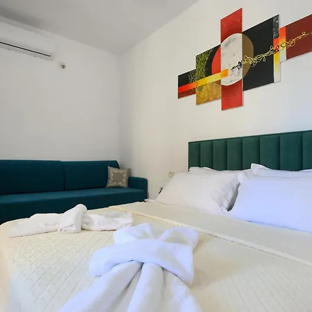 Berat Central Studio Extérieur photo